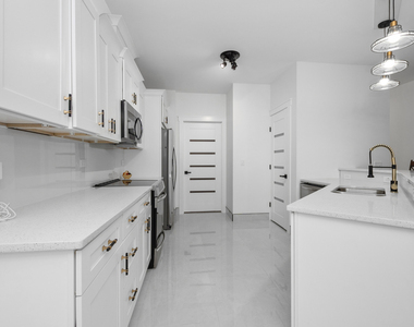 8120 Concord Lane - Photo Thumbnail 7