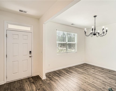 1936 Waycross Lane - Photo Thumbnail 4