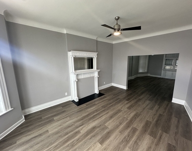 6426 S Ingleside Avenue - Photo Thumbnail 3