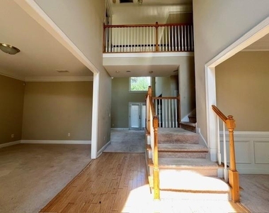 1800 Lee Patrick Drive - Photo Thumbnail 1