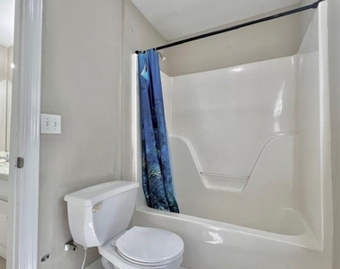 1800 Lee Patrick Drive - Photo Thumbnail 11