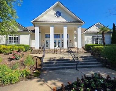 5747 Radford Loop - Photo Thumbnail 31