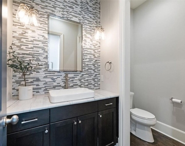 378 Bill Kennedy Way - Photo Thumbnail 26