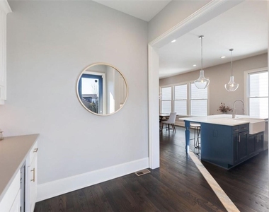 378 Bill Kennedy Way - Photo Thumbnail 19