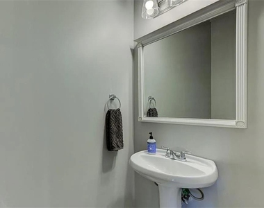 375 Highland Avenue Ne - Photo Thumbnail 21