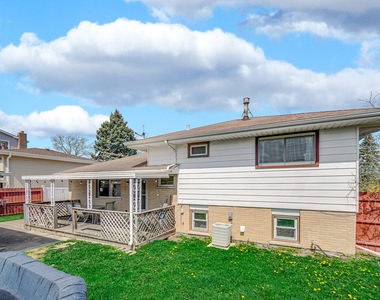 7305 W 75th Street - Photo Thumbnail 19
