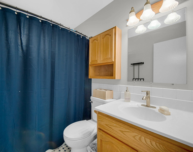 7305 W 75th Street - Photo Thumbnail 14