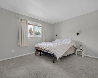 7305 W 75th Street - Photo Thumbnail 9