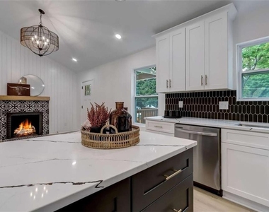 1250 Byewood Lane - Photo Thumbnail 13