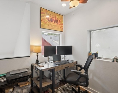 920 Memorial Drive Se - Photo Thumbnail 12