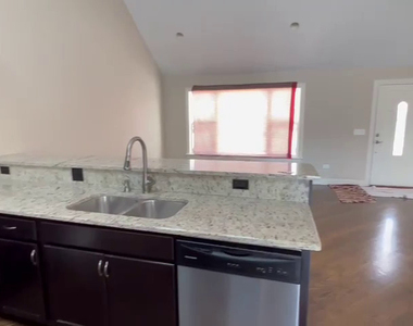 432 Harbor Terrace - Photo Thumbnail 2
