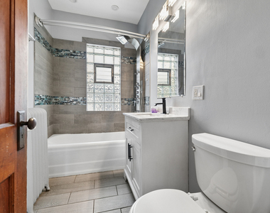 10226 S Charles Street - Photo Thumbnail 11