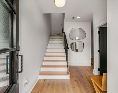 661 Auburn Avenue Ne - Photo Thumbnail 46