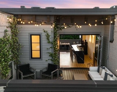 661 Auburn Avenue Ne - Photo Thumbnail 1