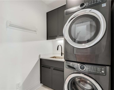 661 Auburn Avenue Ne - Photo Thumbnail 23