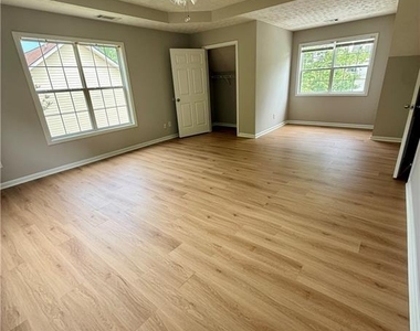 4169 Duncan Ives Drive - Photo Thumbnail 11