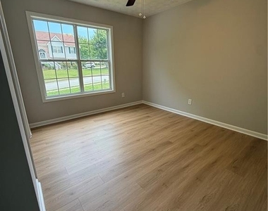 4169 Duncan Ives Drive - Photo Thumbnail 8