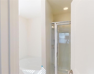 6328 Scudders Drive - Photo Thumbnail 21
