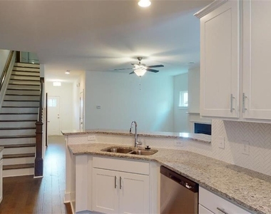 6328 Scudders Drive - Photo Thumbnail 8