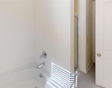 6328 Scudders Drive - Photo Thumbnail 22