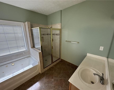2393 Hampton Park Drive - Photo Thumbnail 5