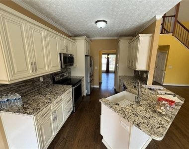 2393 Hampton Park Drive - Photo Thumbnail 3