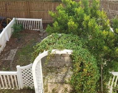 2393 Hampton Park Drive - Photo Thumbnail 6