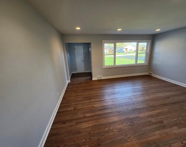 16 N Kenilworth Avenue - Photo Thumbnail 3