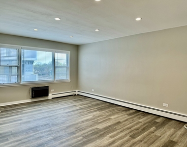 938 North Boulevard - Photo Thumbnail 6
