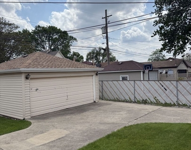 3725 W 80th Street - Photo Thumbnail 9
