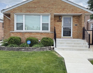 3725 W 80th Street - Photo Thumbnail 5