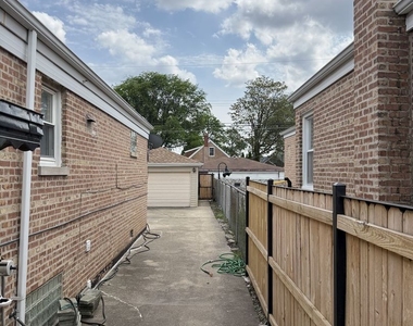 3725 W 80th Street - Photo Thumbnail 8
