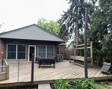 324 Harlem Avenue - Photo Thumbnail 12