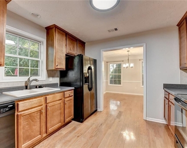 310 Andrew Ridge Drive - Photo Thumbnail 19