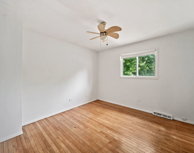 189 S Park Boulevard - Photo Thumbnail 8