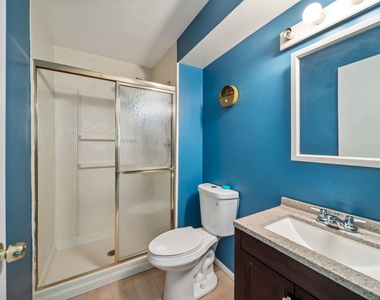 189 S Park Boulevard - Photo Thumbnail 11