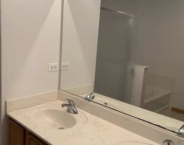 1811 Waverly Way - Photo Thumbnail 13