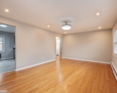 6252 W Belmont Avenue - Photo Thumbnail 4