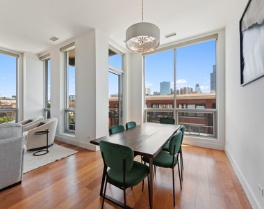 122 S Aberdeen Street - Photo Thumbnail 5
