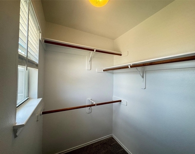 5711 Vinemont Lane - Photo Thumbnail 38