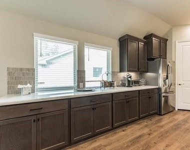 338 Mistletoe Ridge Court - Photo Thumbnail 6