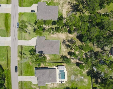 2407 S Colosseum Court - Photo Thumbnail 20