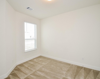4643 Little Meadow Lane - Photo Thumbnail 26