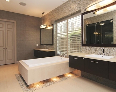 11402 Noblewood Crest Lane - Photo Thumbnail 26