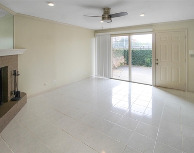 821 S Ripple Creek Drive - Photo Thumbnail 3