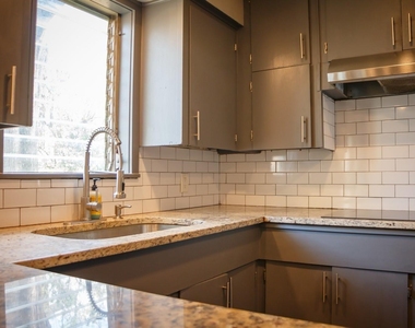 1723 Alta Vista Street - Photo Thumbnail 1