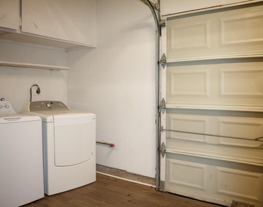 1723 Alta Vista Street - Photo Thumbnail 5