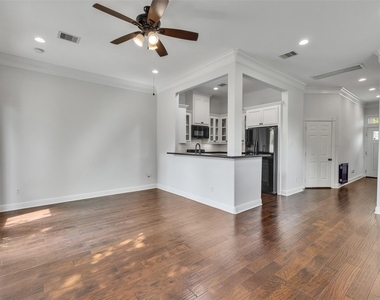 3911 Kennon Street - Photo Thumbnail 5