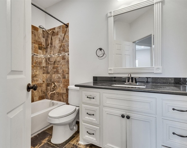 3911 Kennon Street - Photo Thumbnail 10