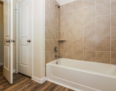 18903 Venito Drive - Photo Thumbnail 9
